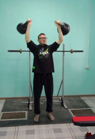 в нашем техникуме проходил турнир по гиревому спорту