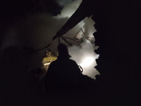 Вчера вечером произошло возгорание деревянного дома